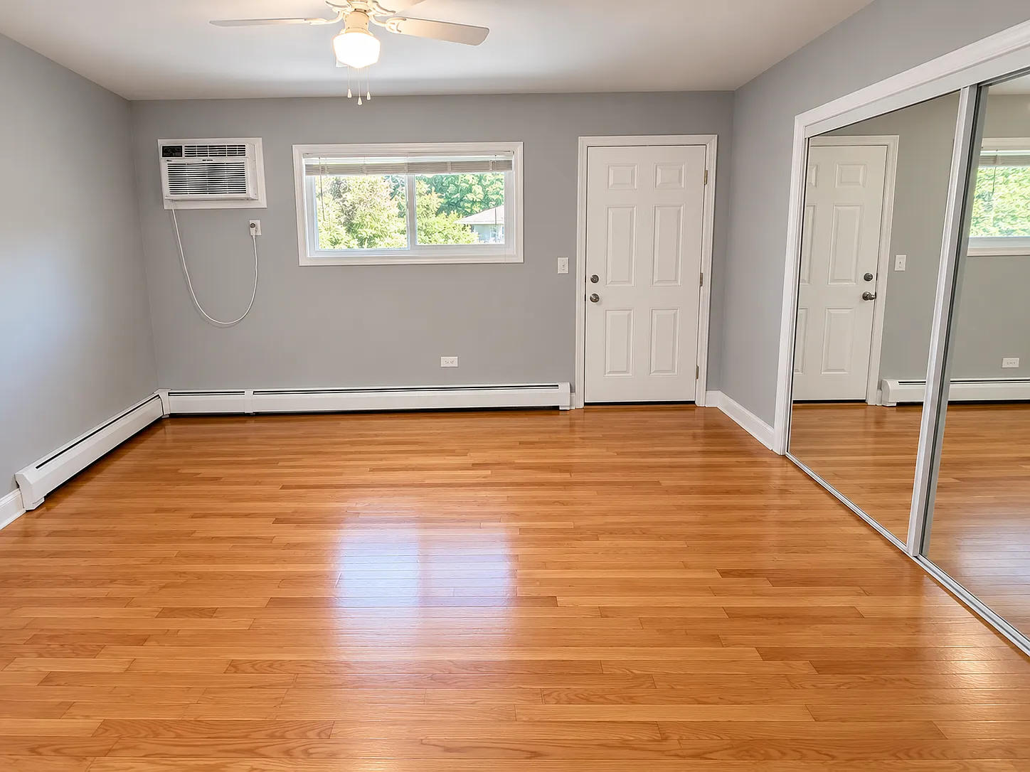 1 bed, 700 sqft, $1,600 — Photo 4
