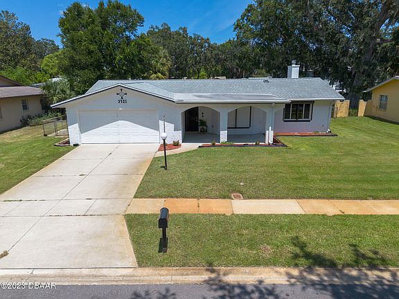 2nd image of 3721 Paige St
