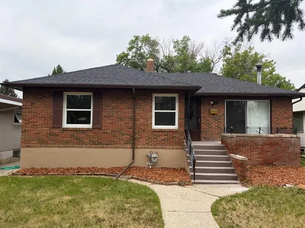 520 E 20th St S, Lethbridge, AB T1J 3H8