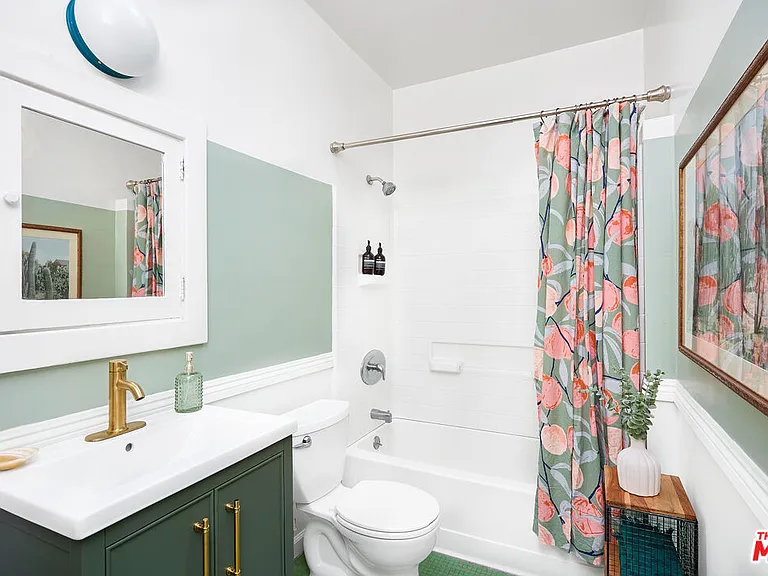 818 Palms Blvd — Photo 33
