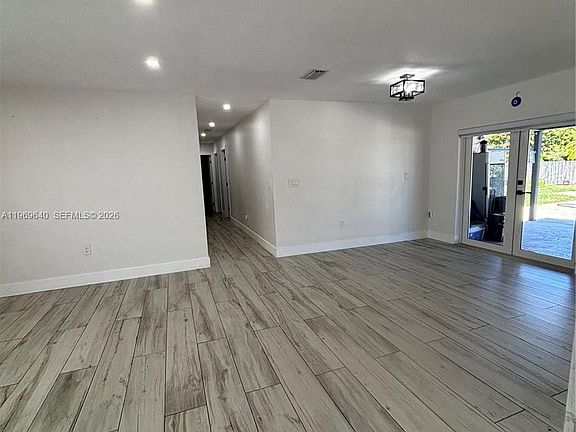 5th image of 16321 SW 294th St