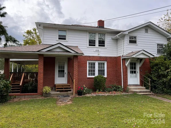 232 Old Us Highway 70, Swannanoa, NC 28778