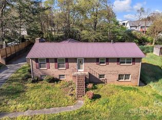 165 Northwest Rd, Hickory, NC 28601