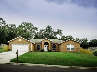 1449 Longbranch Dr, Cantonment, FL 32533