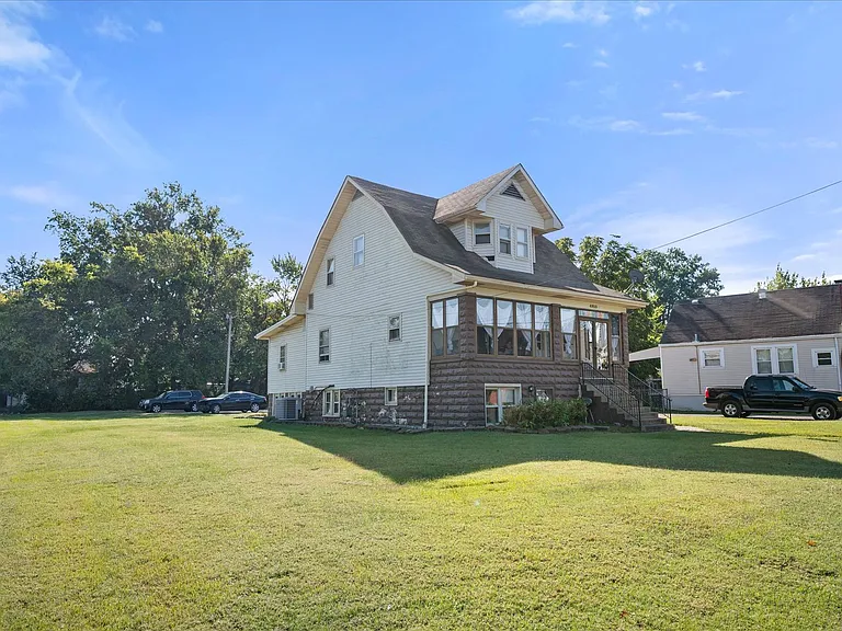 4925 Southside Dr — Photo 6