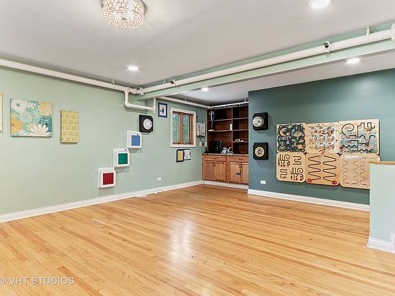2nd image of 1520 S Highland Ave