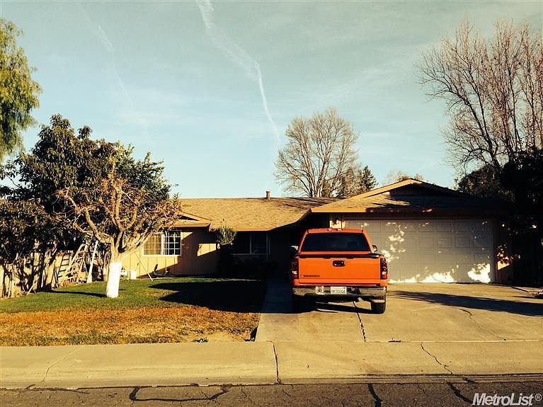1st image of 445 Dolores Dr