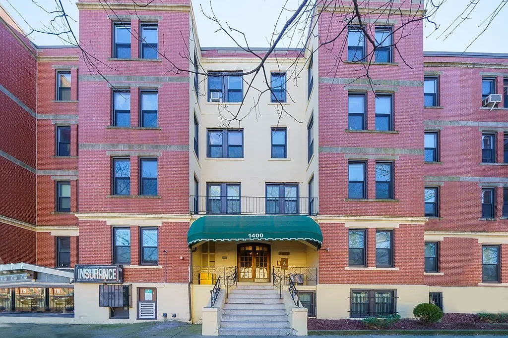 3 bed, 1580 sqft, $1,600 — Photo 1