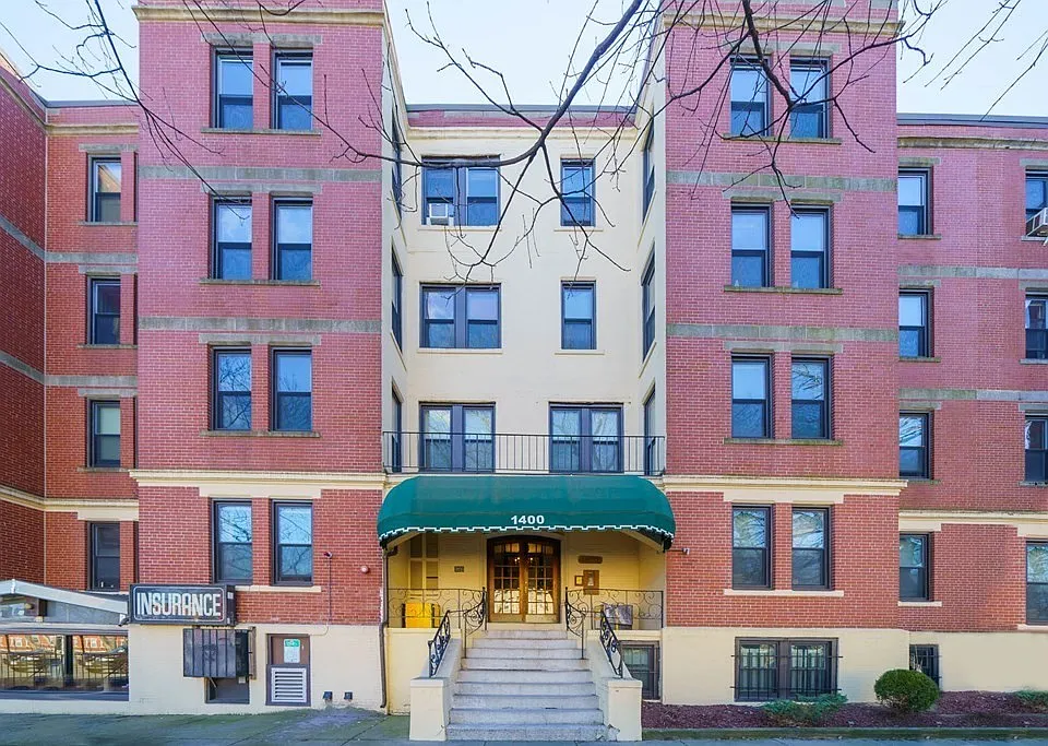 1400 Commonwealth Ave #3