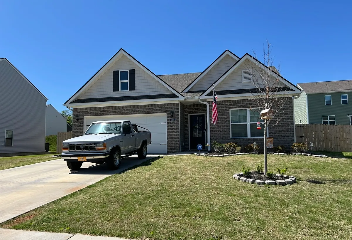 Photo 1 of 35 - 4407 Lone Oak Trl NE - Cleveland, TN Primary Photo - 4407 Lone Oak Trl NE
