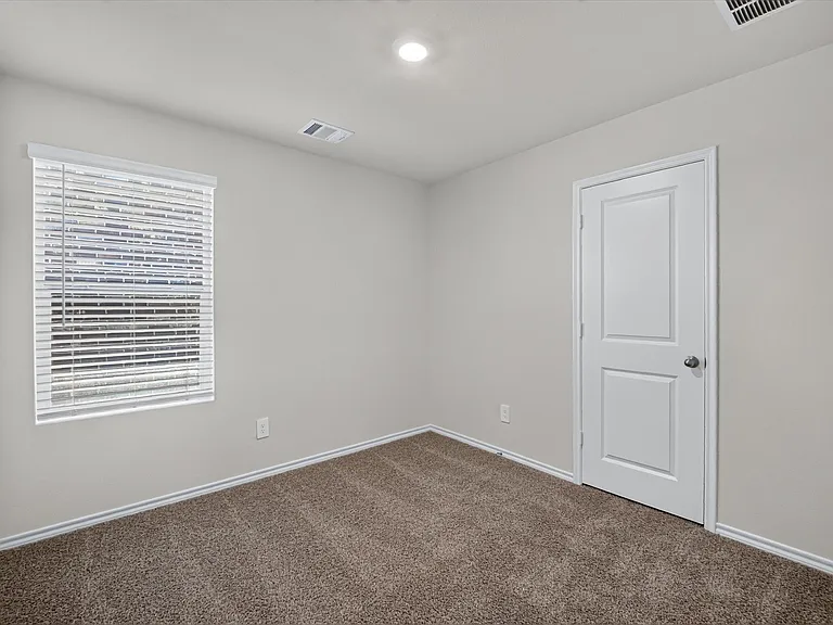 1813 Potomac Ln — Photo 13