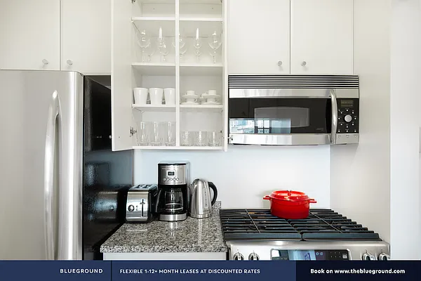 Rented by The Blueground | media 113