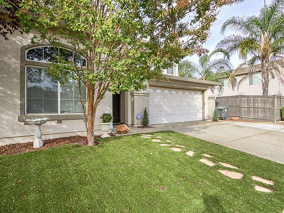 3rd image of 9836 Summer Glen Way