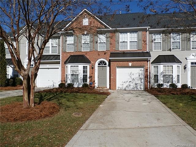 1st image of 1802 Lookout Ln