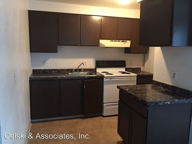 2nd image of 1725 N 21st Ave APT 35