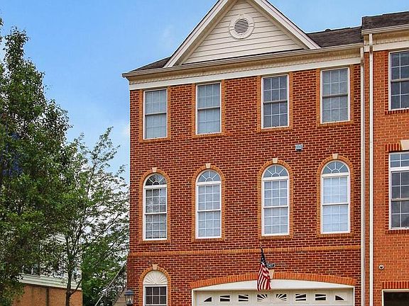 4th image of 22627 Upperville Heights Sq