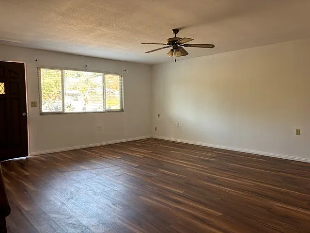 4 bed, 2066 sqft, $4,200 — Photo 4