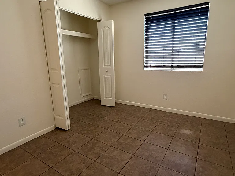1420 E Brown St #A — Photo 12
