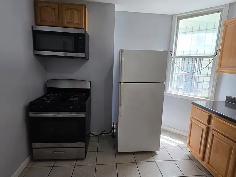 117 Grant Ave #1LA — Photo 3