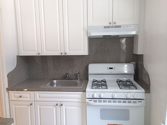 4th image of 3350 82nd St