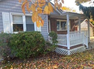 5 Eos Rd, Rocky Point, NY 11778