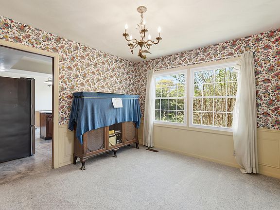 5th image of 2222 Riverwood Dr