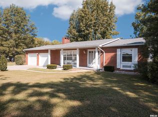 615 W Russell St, De Soto, IL 62924