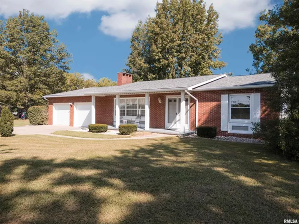 615 W Russell St, De Soto, IL 62924