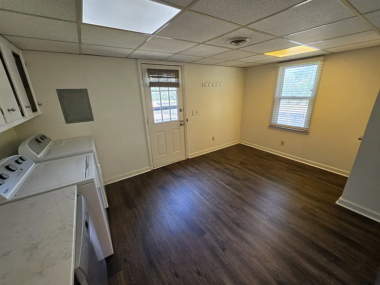 3100 Wellington Ave #B — Photo 7