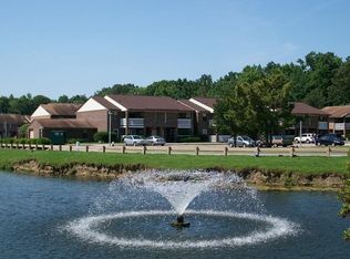 19 Belles Cove Dr APT B, Poquoson, VA 23662