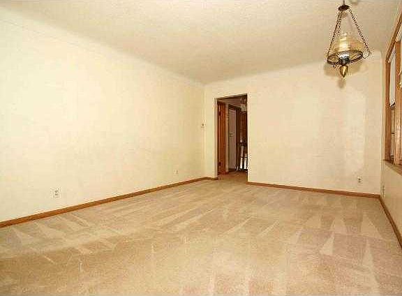 4th image of 1393 Mechanic Ave