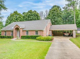 25 Spring Hill Ct, Wetumpka, AL 36092