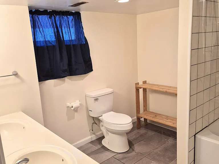 613 Lincoln St — Photo 14