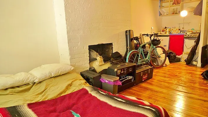 Rented by Downtown Mgt & Realty LLC | media 33