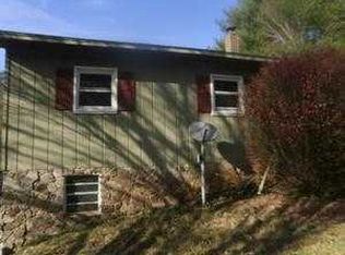 291 Lyle Downs Rd, Franklin, NC 28734