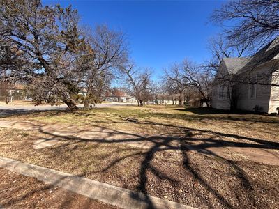 933 N 12th St, Waco, TX, 76707