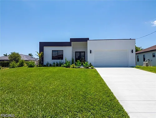 2726 NW 41st Pl Photo 1