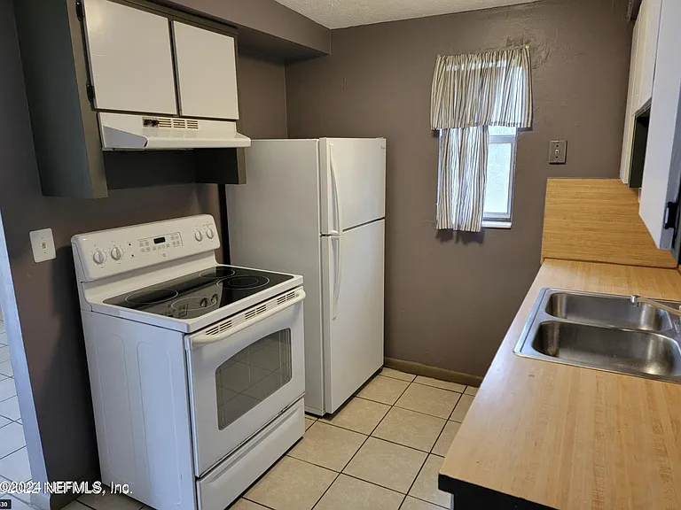 1443 Winnebago Ave #1 — Photo 5