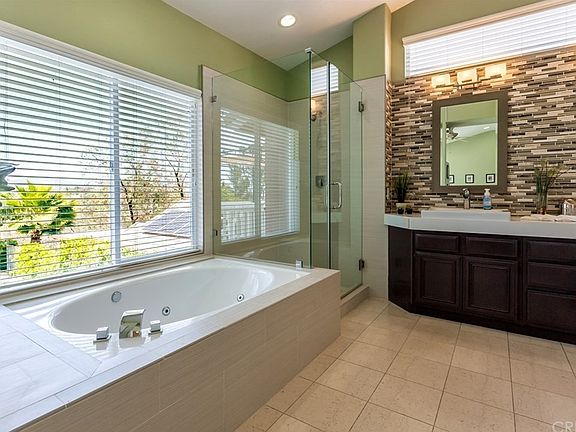4th image of 27127 Candington Ct