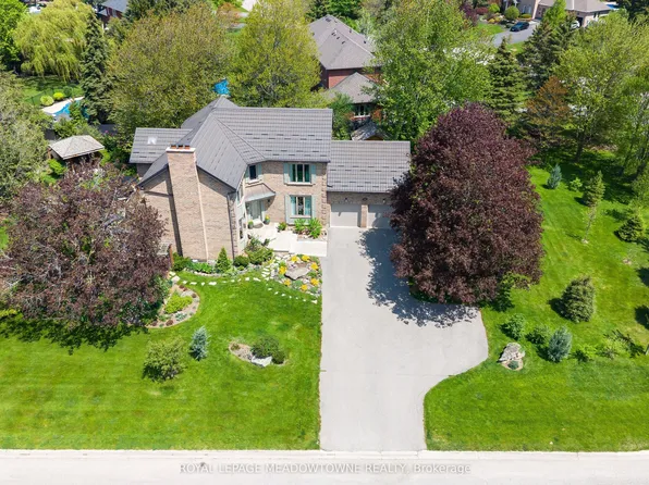 16 Oak Ridge Dr, Halton Hills, ON L7G 5G6