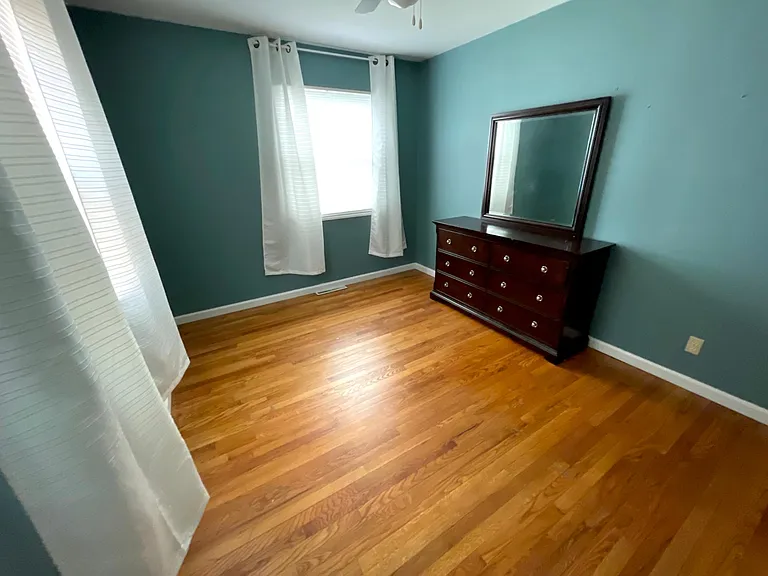 7943 Anderson Ave NE — Photo 11