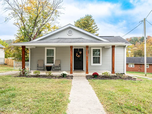 414 Clifty St, Harriman, TN 37748