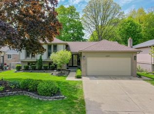 39871 Baroque Blvd, Clinton Township, MI 48038
