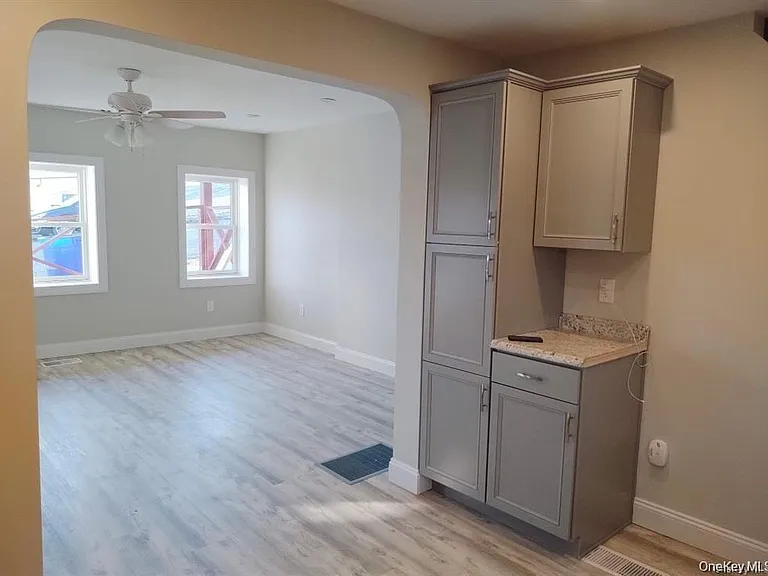 22 Center St #1 — Photo 2