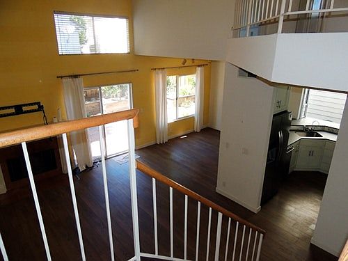4th image of 1607 Valley Crest Dr