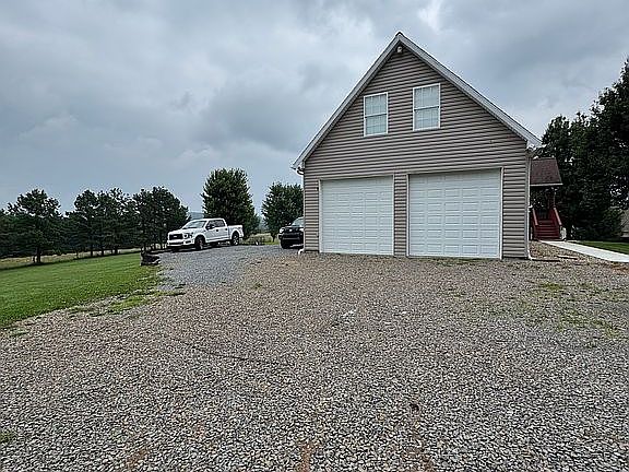 3rd image of 2239 Herring Rd