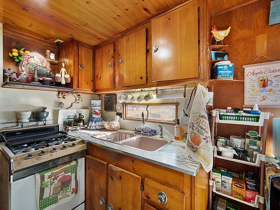 4th image of 448 S Bateman Rd