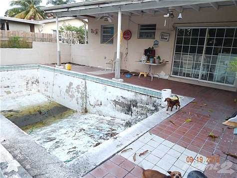 2nd image of 7400 Simms St