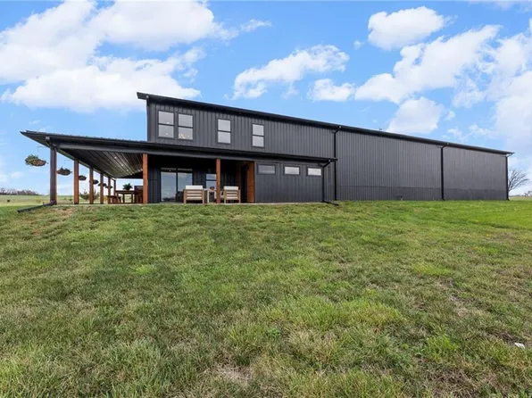 25594 Somerset Rd, Paola, KS 66071