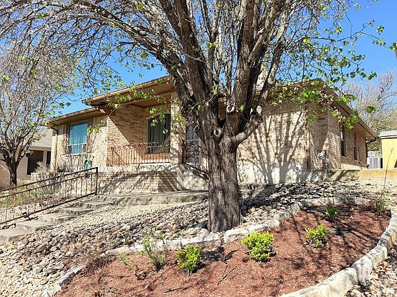 2nd image of 214 Oak Hill Dr